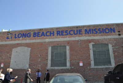 AUHS Visits Long Beach Rescue Mission