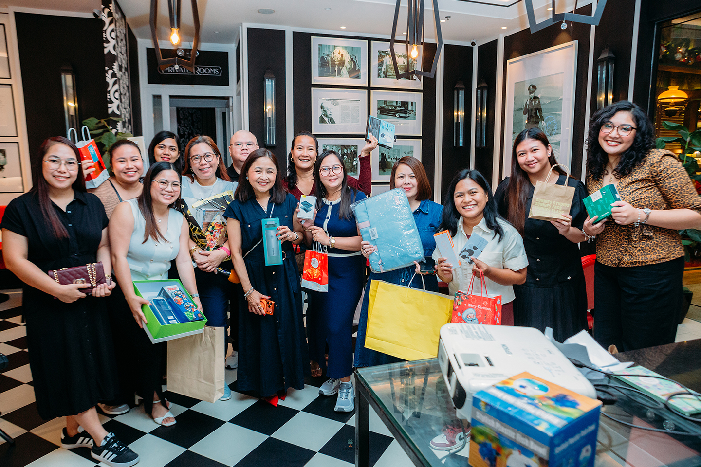 AUHS Philippine Version of Fun and Gratitude—Christmas Party 2025!! 3 Reduced Edited Photo 400 of 582 copy